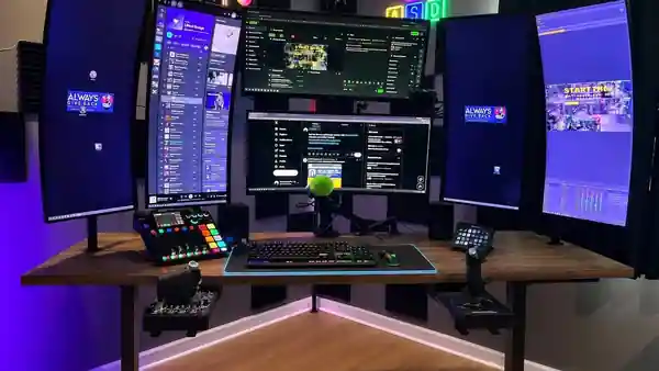 TTR multi monitor creator workstation and studio